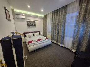Suite in Central Pedestrian Zone